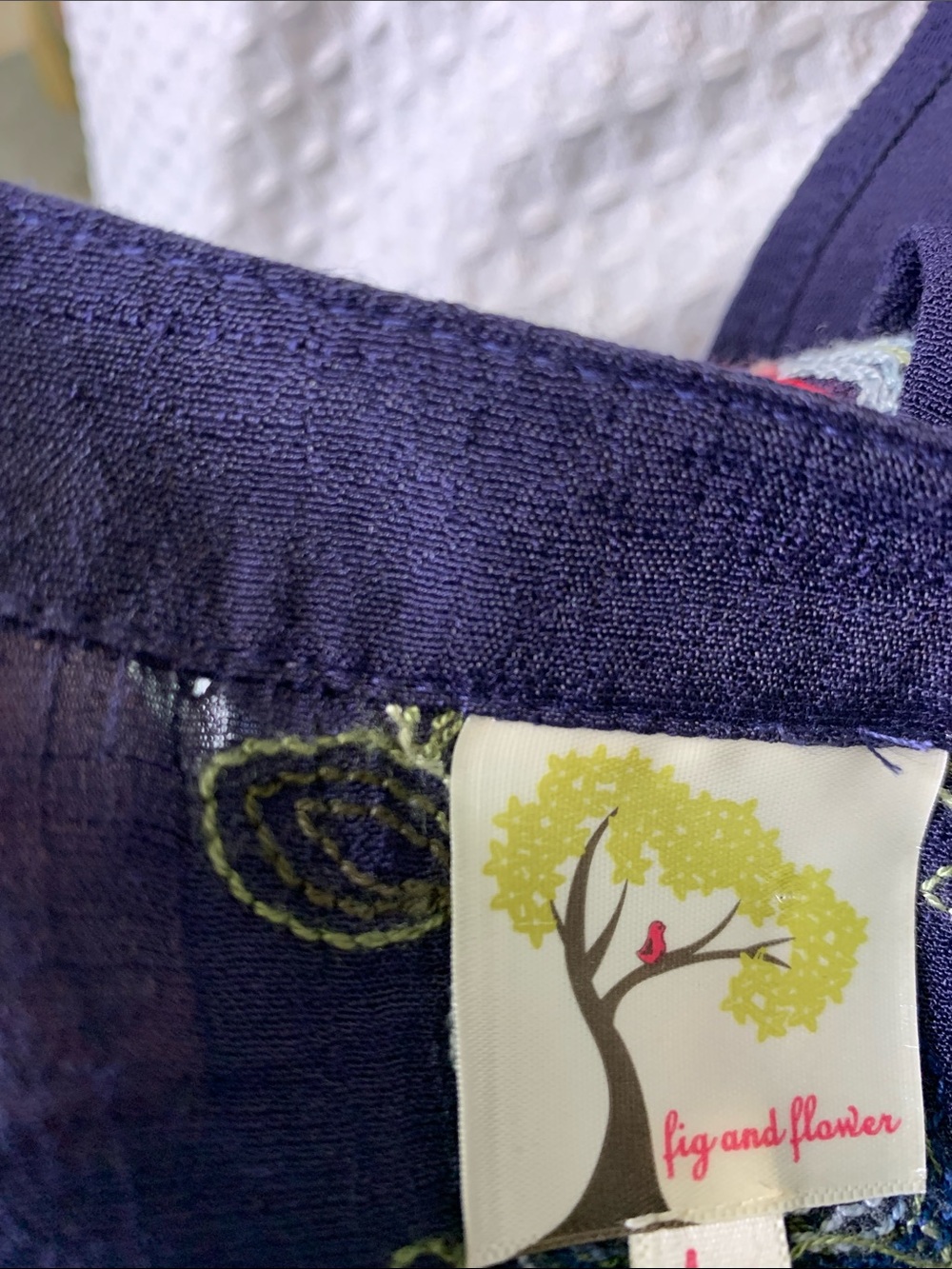 fig and flower Navy Floral Embroidered lightweight Button-Front Blouse 1X - Picture 14 of 14